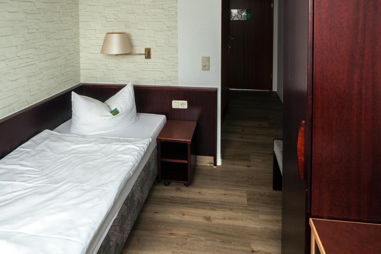 Hotel Anhalt Koethen  Esterno foto