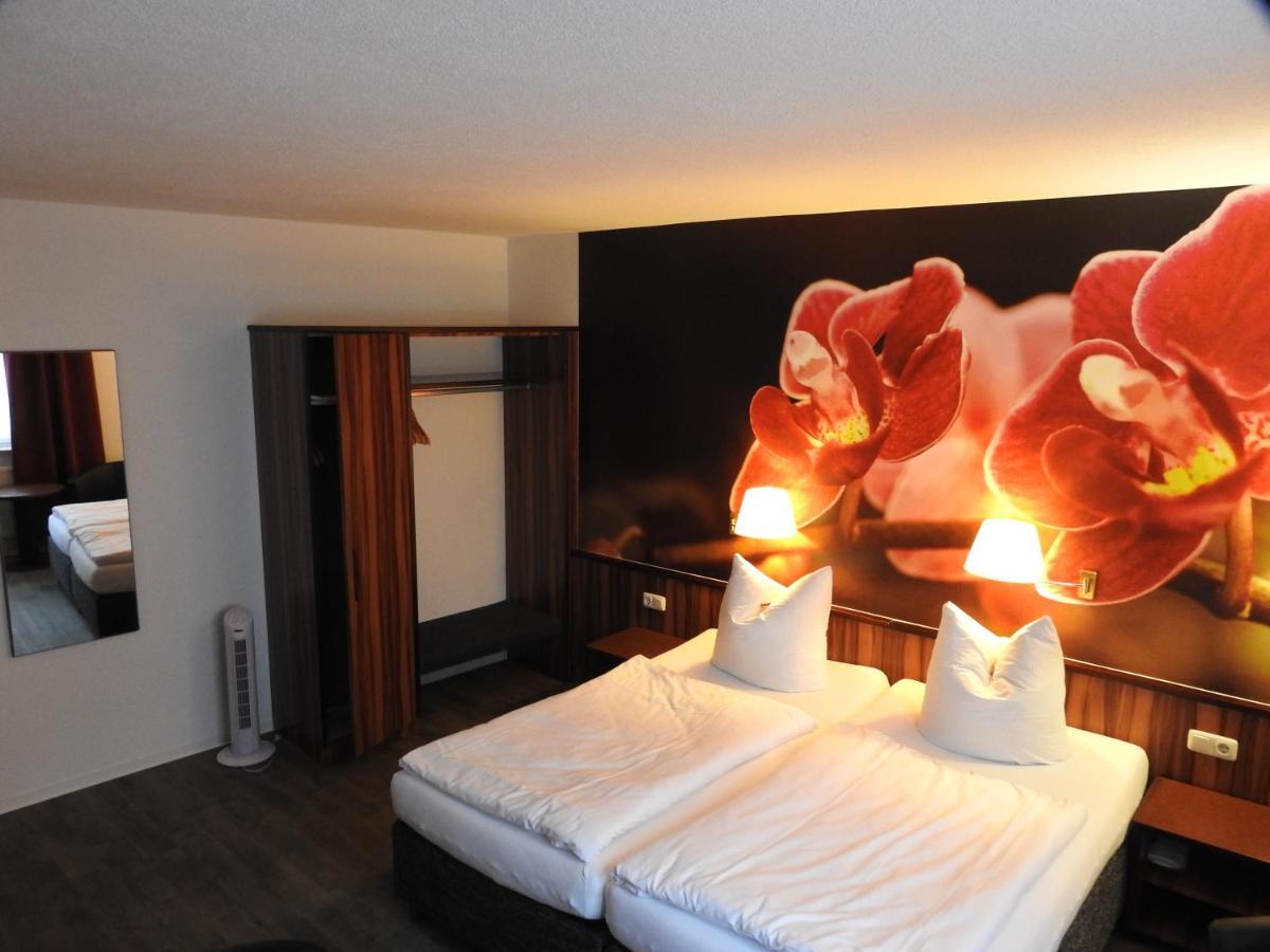 Hotel Anhalt Koethen  Esterno foto