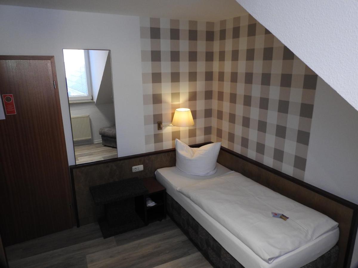 Hotel Anhalt Koethen  Esterno foto