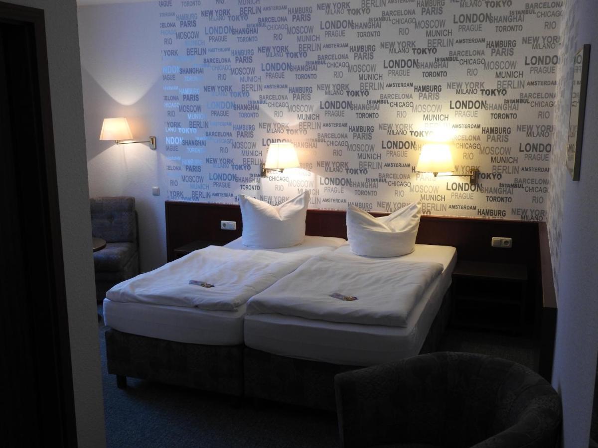Hotel Anhalt Koethen  Esterno foto